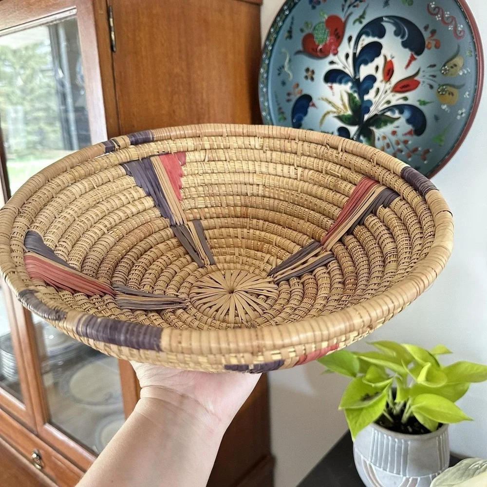 Vintage Hand Woven Tight Coil Native American Basket Bowl 11.5
